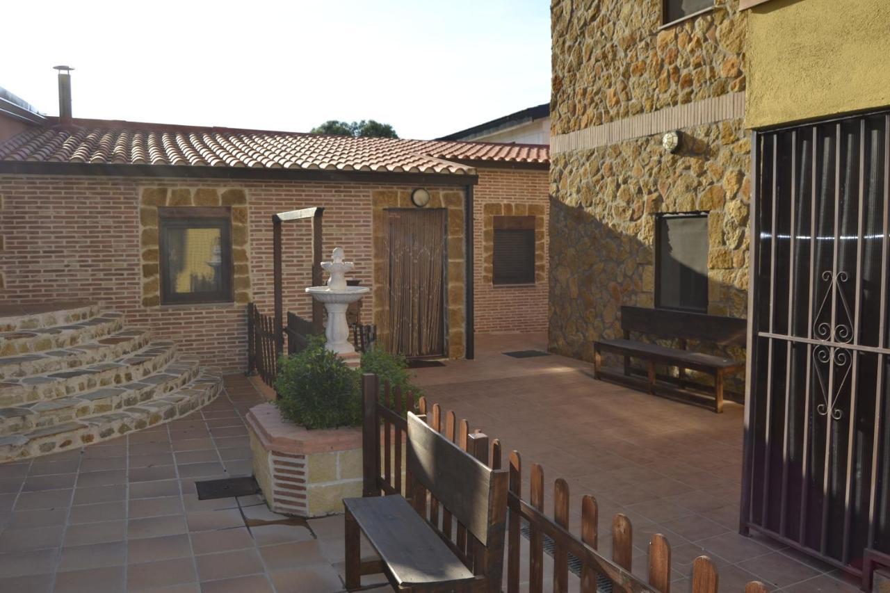 Apartamentos "Casa Rural De Aldea" Aldea del Fresno Buitenkant foto