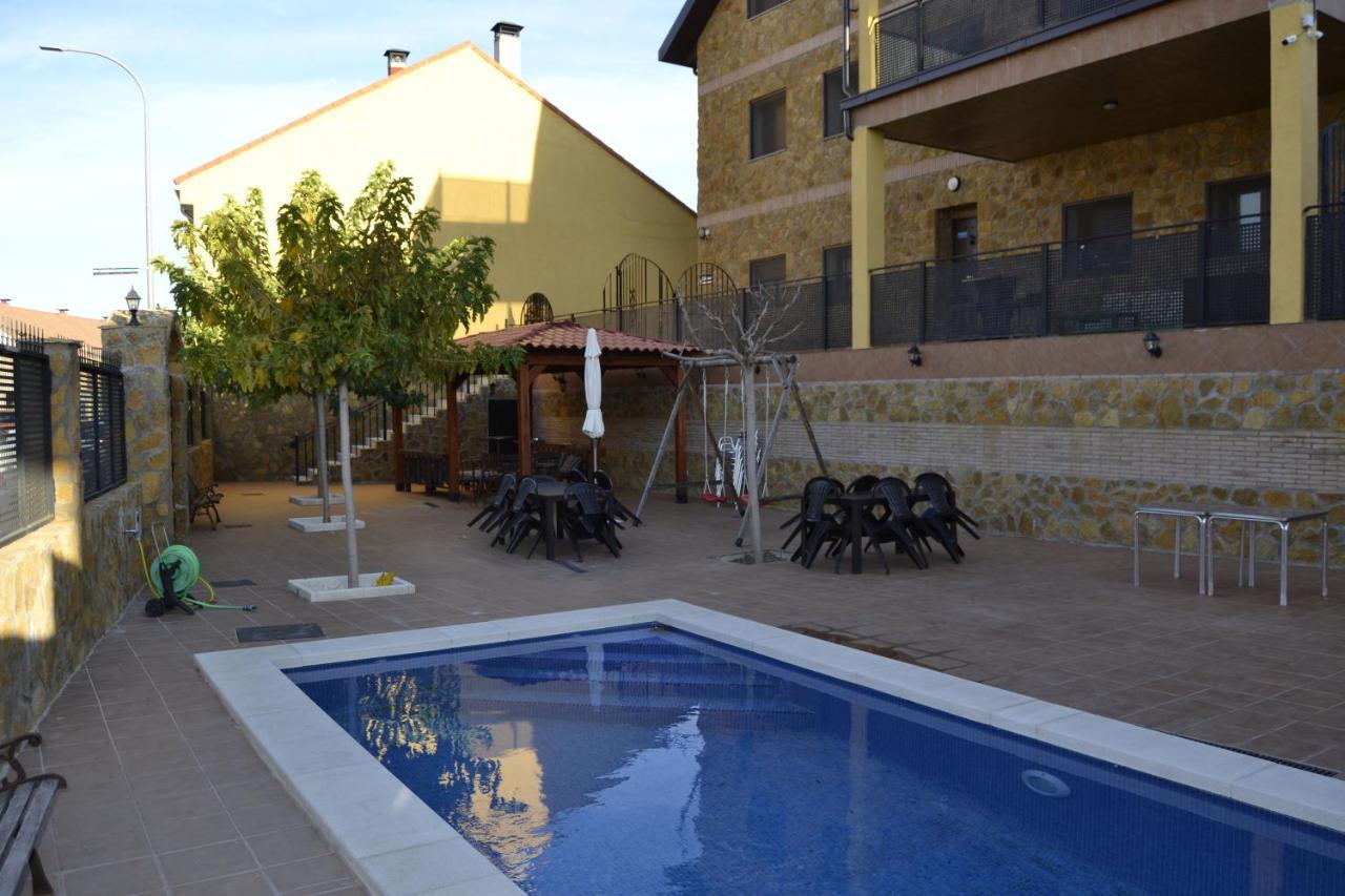 Apartamentos "Casa Rural De Aldea" Aldea del Fresno Buitenkant foto